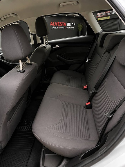 Ford Focus 7 of 16