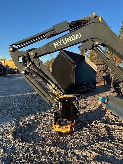 Hyundai HX 25 AZ Engcon Rototilt + Skopkit 3 of 8
