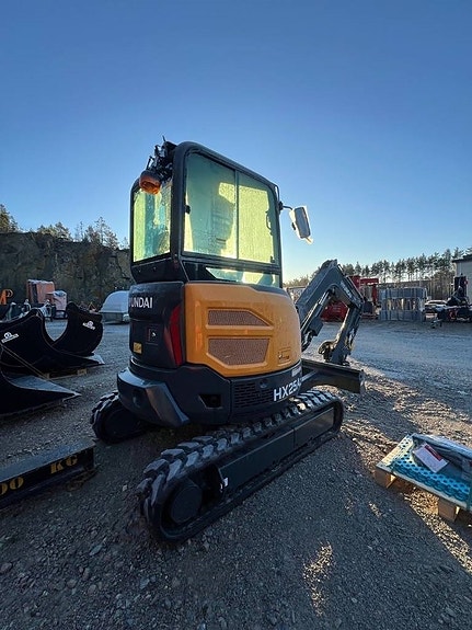 Hyundai HX 25 AZ Engcon Rototilt + Skopkit 6 of 8