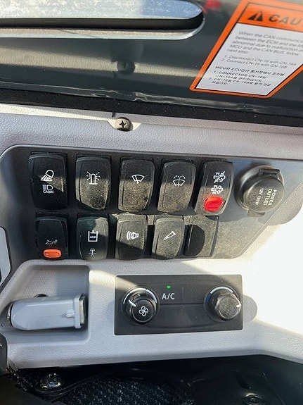 Hyundai HX55 ACR 12 of 21