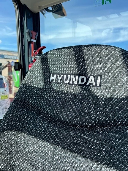 Hyundai HX55 ACR 14 of 21