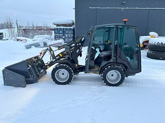 Weidemann 1260LP 3 of 5