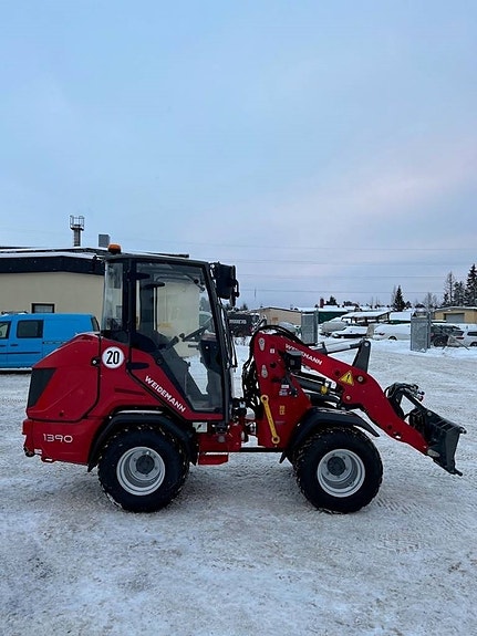 Weidemann 1390 2 of 5