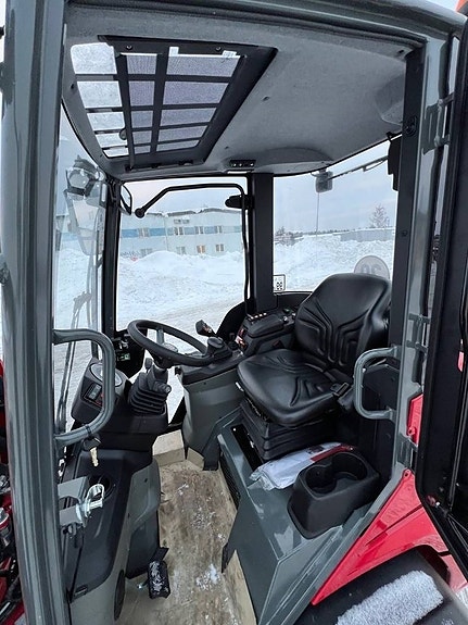 Weidemann 1390 9 of 12