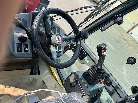 Weidemann 2080 8 of 8