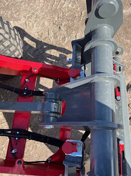 Weidemann 5080 11 of 16