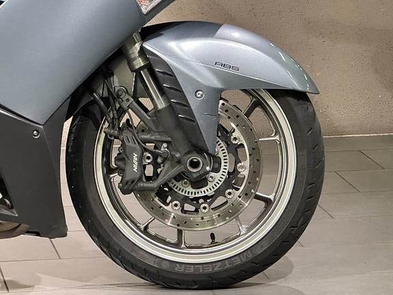 Kawasaki 1400 GTR ABS 5 of 7