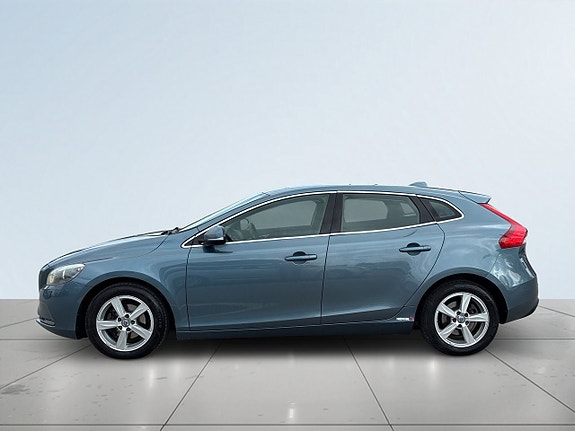 Volvo V40 4 of 20