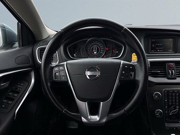 Volvo V40 9 of 20