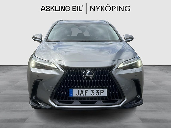 Lexus NX350h 5 of 5