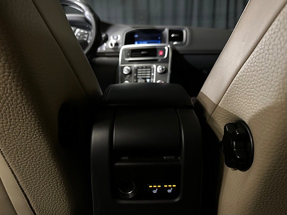 Volvo V60 24 of 26