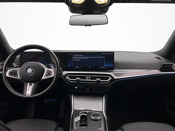 BMW 330e 12 of 30