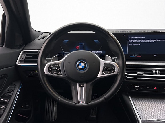 BMW 330e 13 of 30
