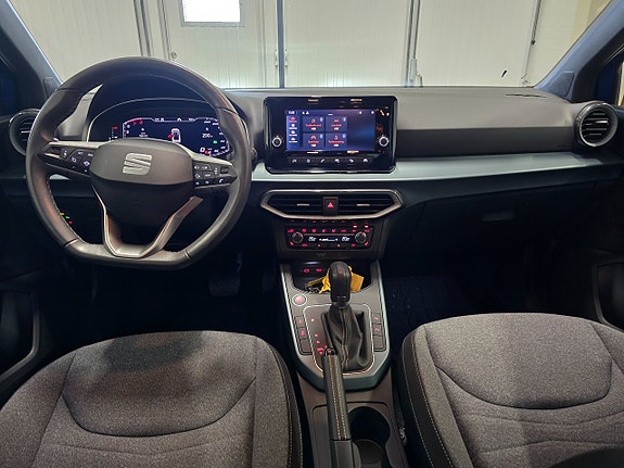 Seat Arona 18 of 21