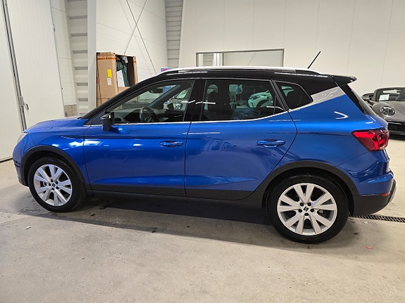 Seat Arona 8 of 21
