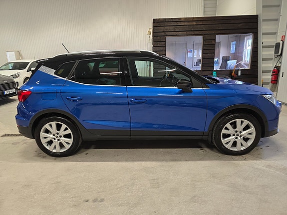 Seat Arona 4 of 5