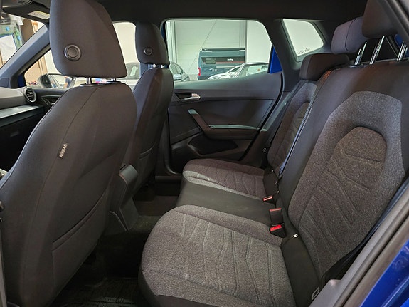 Seat Arona 13 of 21