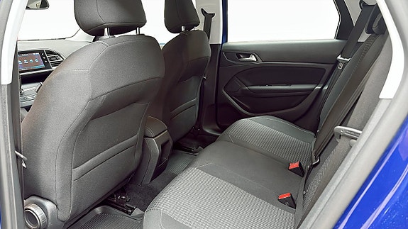 Peugeot 308 11 of 12