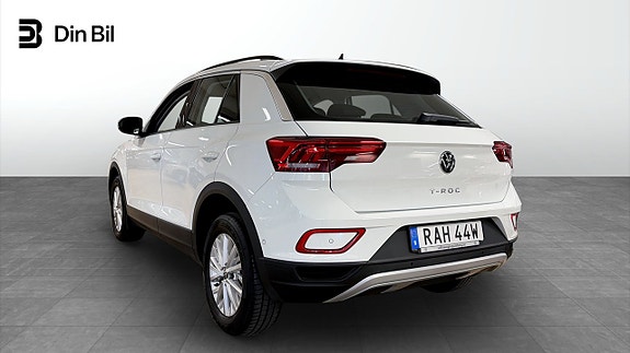 Volkswagen T-Roc 3 of 13