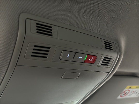 Volkswagen Passat Alltrack 16 of 30