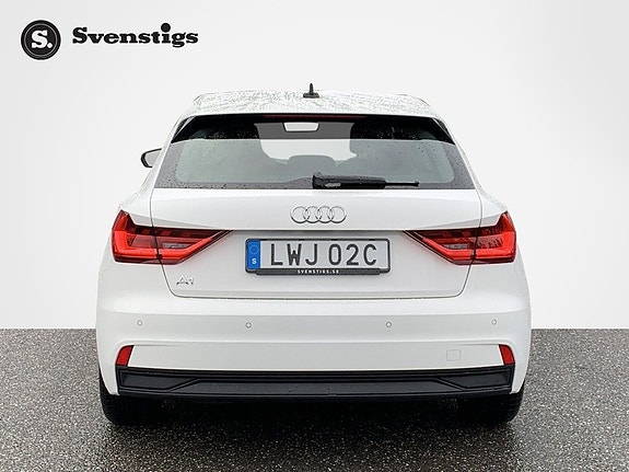 Audi A1 4 of 5