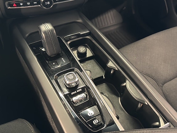 Volvo XC60 12 of 15