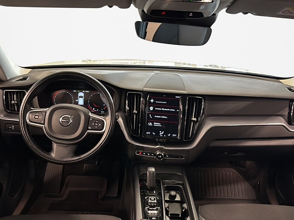 Volvo XC60 7 of 15