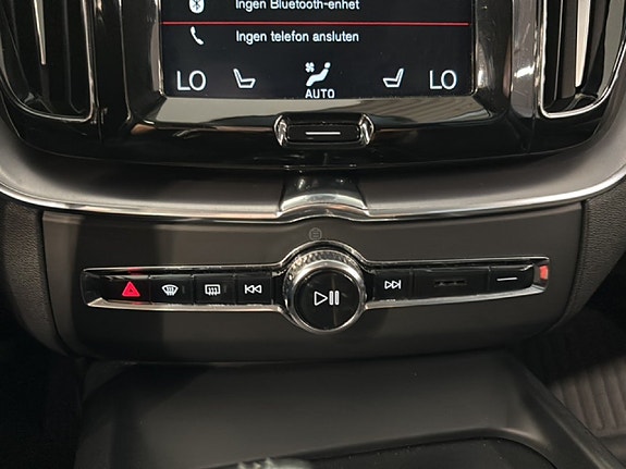 Volvo XC60 13 of 15