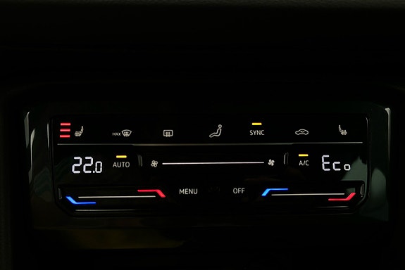 Volkswagen Tiguan 18 of 25