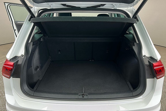 Volkswagen Tiguan 14 of 25