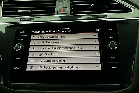 Volkswagen Tiguan 22 of 25