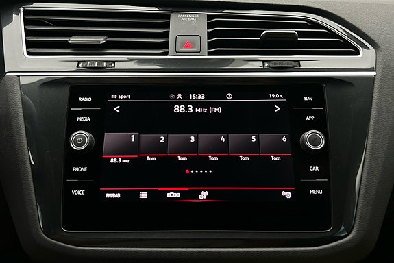 Volkswagen Tiguan 8 of 25