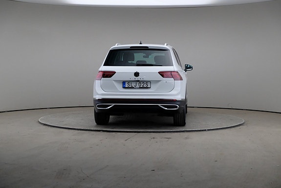 Volkswagen Tiguan 5 of 5