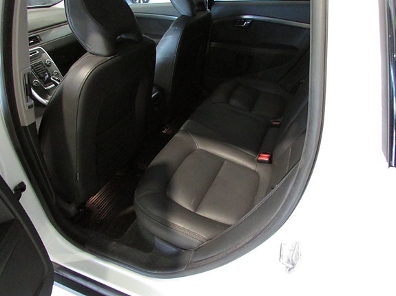 Volvo XC70 12 of 20