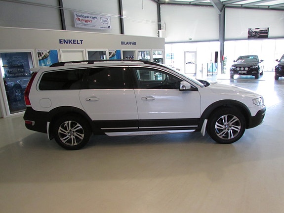 Volvo XC70 4 of 5