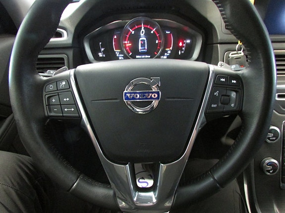 Volvo XC70 14 of 20
