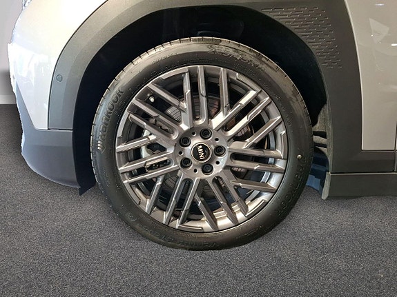 MINI Aceman SE 14 of 16