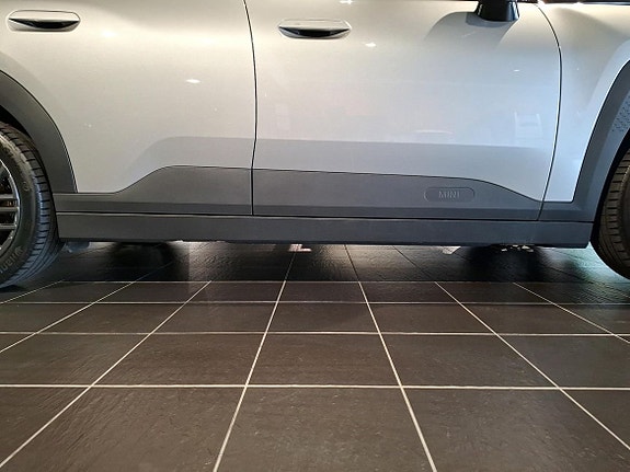 MINI Aceman SE 15 of 16