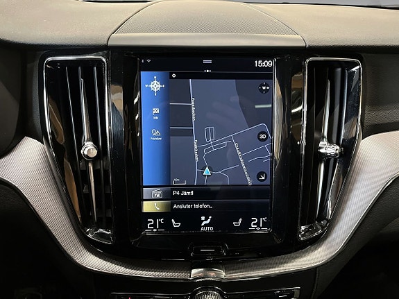 Volvo XC60 15 of 17
