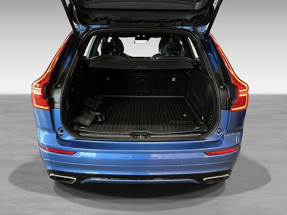 Volvo XC60 11 of 17