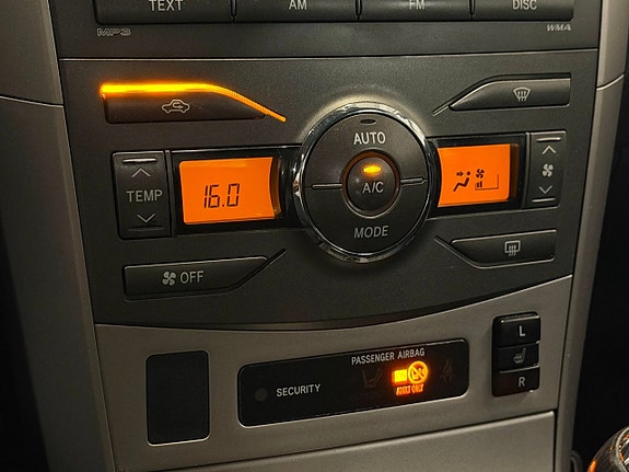 Toyota Corolla 14 of 26