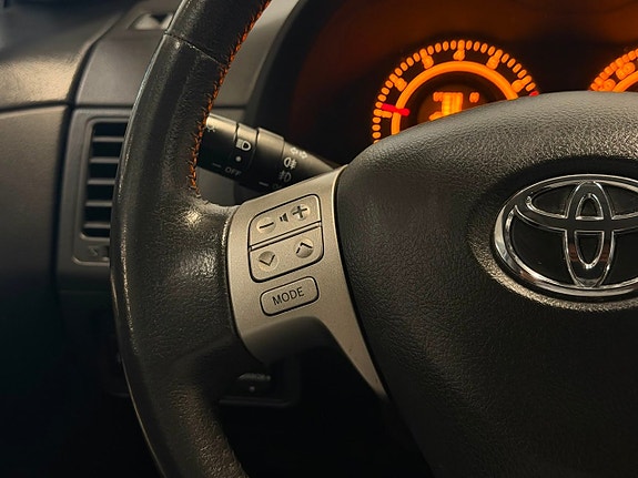 Toyota Corolla 23 of 26