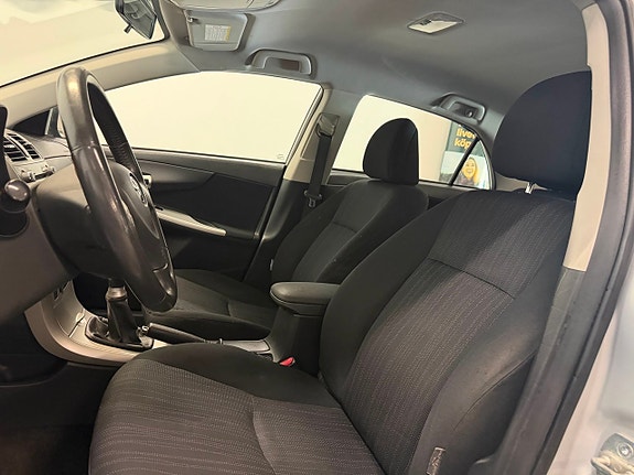 Toyota Corolla 9 of 26