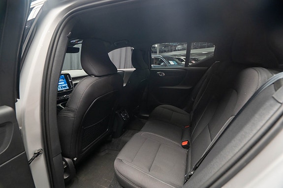 Volvo XC40 19 of 25