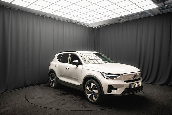 Volvo XC40 5 of 25