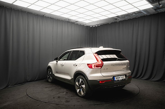 Volvo XC40 9 of 25