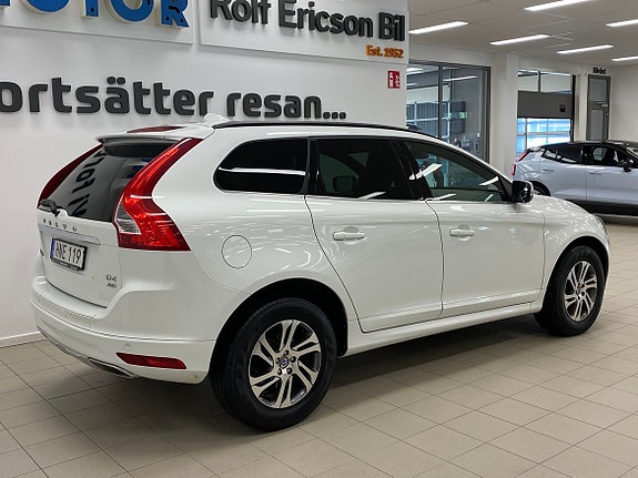 Volvo XC60 3 of 5