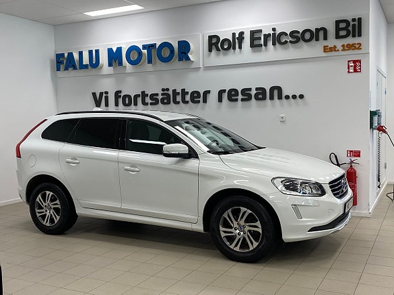 Volvo XC60 2 of 5