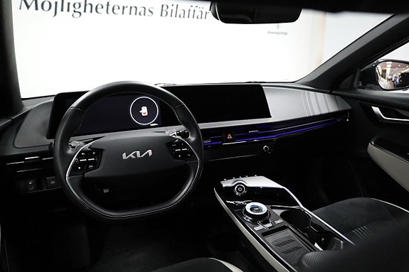 Kia EV6 3 of 5