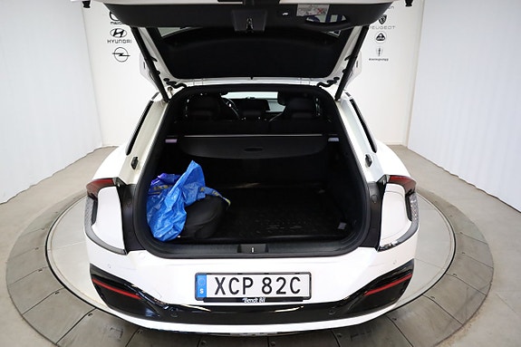 Kia EV6 10 of 23
